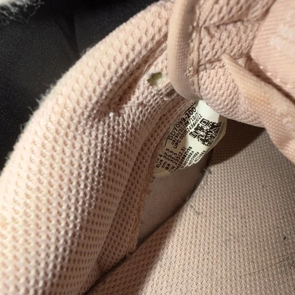 Nike Tan Sneakers with Leopard Print Swoosh - Picture 4 of 7